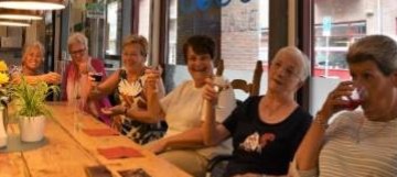 250406 Seniorenlunch vrouwen